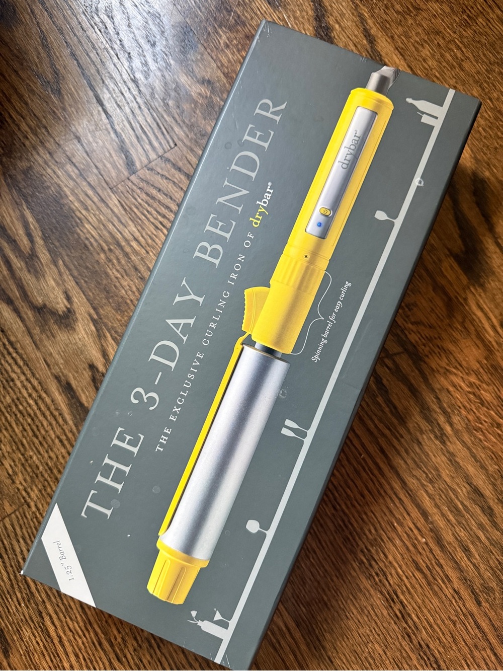 Drybar The 3-Day Bender 1.25” Rotating Barrel Curling Iron EUC w/ Original Box